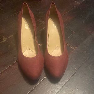 Naturalized - Niaomi - Wine/burgundy suede heels like new